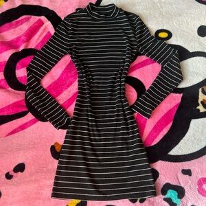 Forever 21 Black and White Striped Long Sleeve Dress